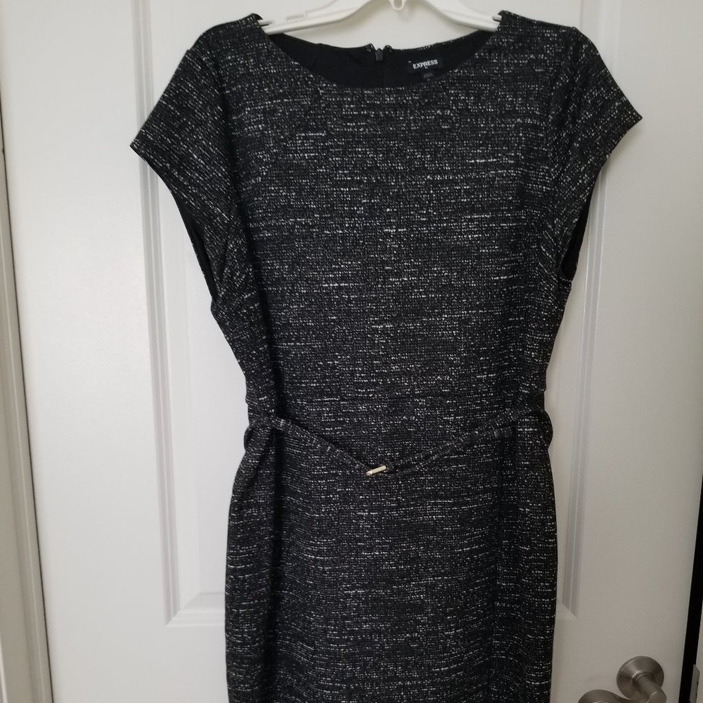 Express Back and White Marble Print Belted Sheath Dress
